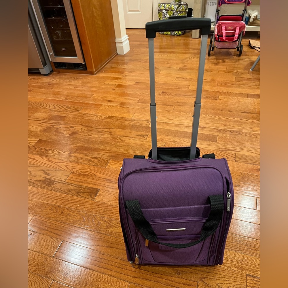 Samsonite travel under the seat bag- never used!